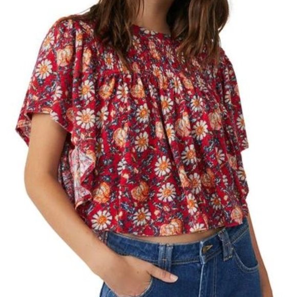 Free People Tops - Free People Printed Ruffle Sleeve Crop Topo Size XS Red-Multi Color.
